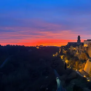 Licenza N.1 Presso La Magica Torre , Pitigliano Italy